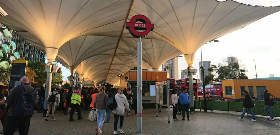 Ӣæĳվ - ׶ʷվStratford Station