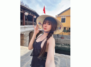 YiYi🇨🇳Խ🇻🇳Ѫ